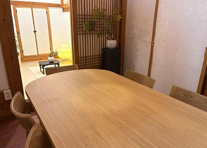 Namhyundang Premium Authentic Hanok 4r4b 빌라