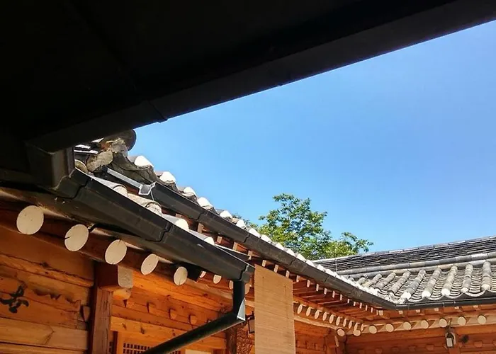 Namhyundang Premium Authentic Hanok 4r4b * 서울특별시