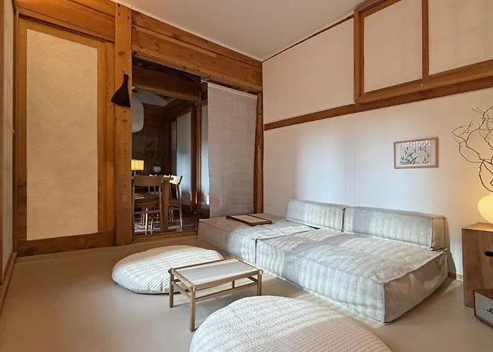 Namhyundang Premium Authentic Hanok 4r4b 빌라 *