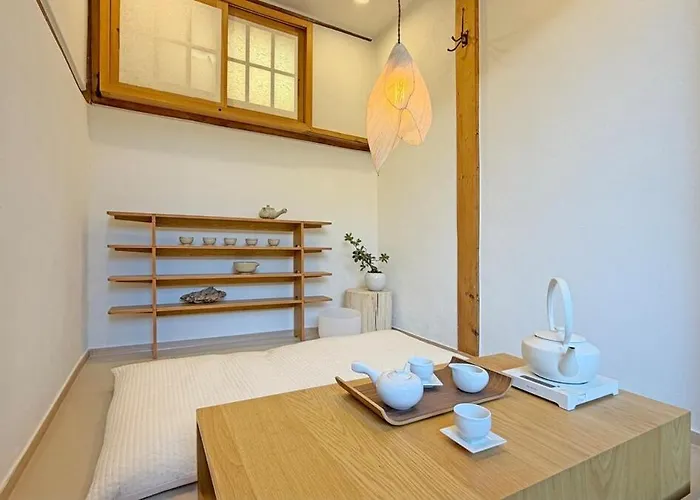 Namhyundang Premium Authentic Hanok 4r4b 빌라