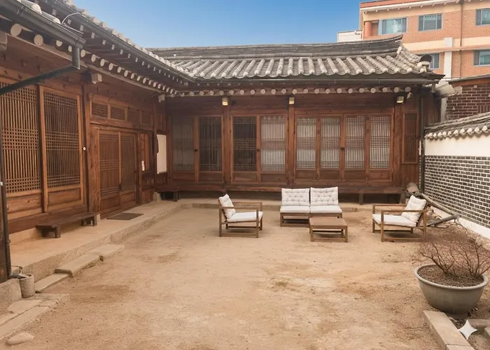Namhyundang Premium Authentic Hanok 4r4b