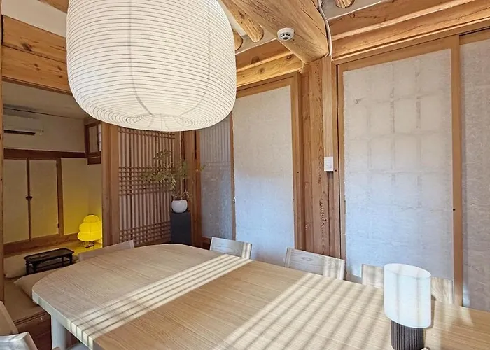 Namhyundang Premium Authentic Hanok 4r4b 빌라